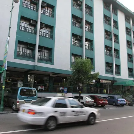 Robelle Hotel