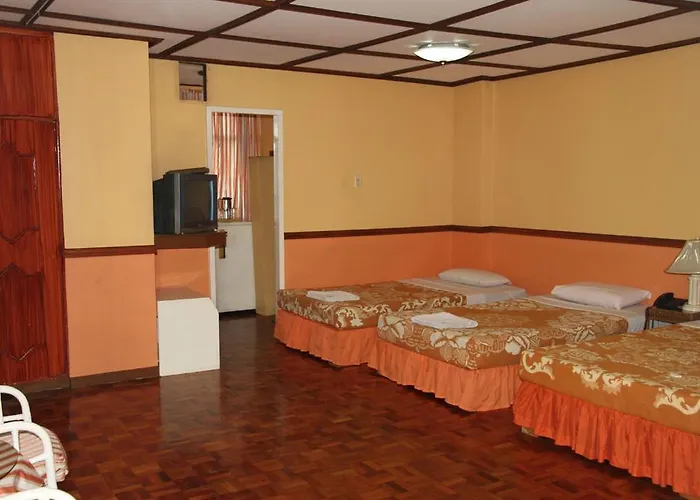 Robelle 2* Manila
