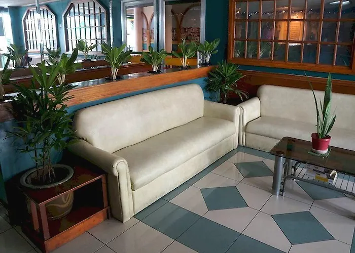 Robelle Hotel